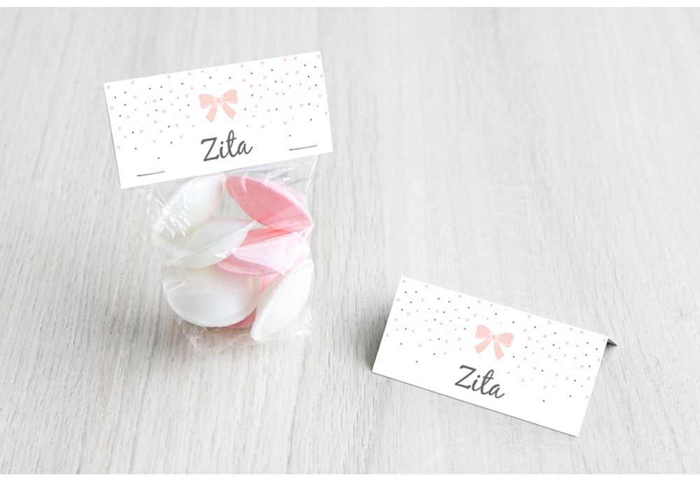 Strikje en bolletjes